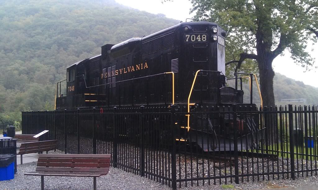 Pennsylvania Railroad GP9 Engine Photo by RedArrowDoug Photobucket